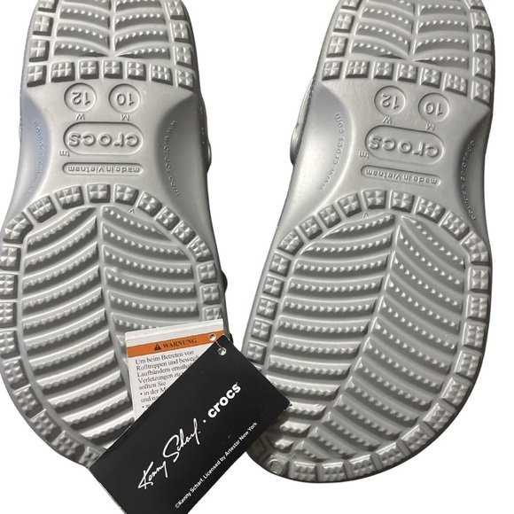 ? RARE Crocs x Kenny Scharf Classic Clog - Silver Metallic Limited Edition main image 11